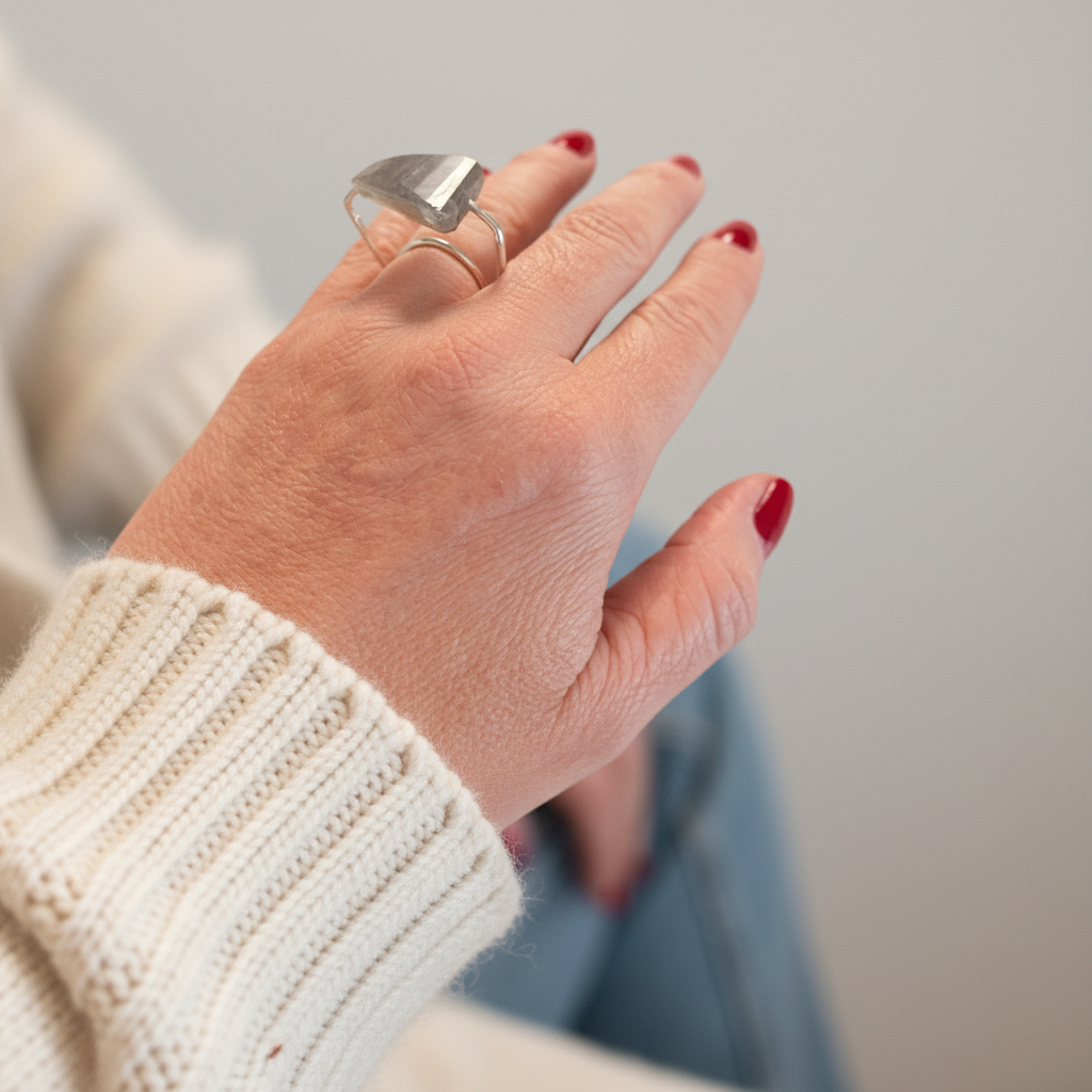 Debora Labradorite Ring